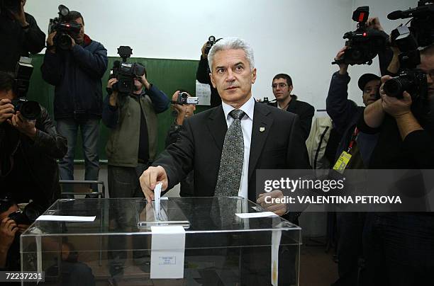 Ultra nationalist presidential candidate Volen Siderov casts his ballot at a polling station in Sofia, 22 October 2006. The latest opinion polls give...
