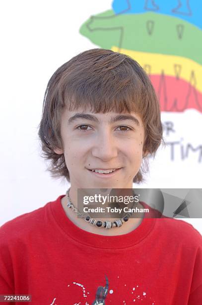 Vincent Martella Age Photos and Premium High Res Pictures - Getty Images