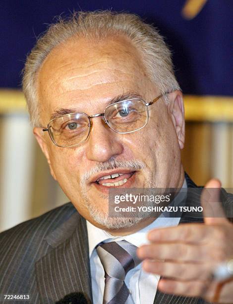 Visiting Iraqi Oil Minister Hussain al-Shahristani speaks before the press in Tokyo 24 October 2006 after meeting with Japanese trade minister Akira...