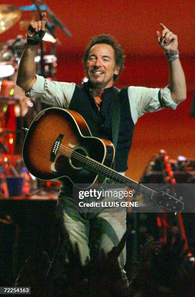 Springsteen 2006 Magazine 56 Palau Legend Stock Photos, High-Res Pictures, and Images - Getty Images