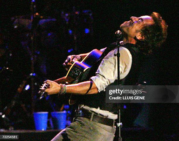 Springsteen 2006 Magazine 56 Palau Legend Stock Photos, High-Res Pictures, and Images - Getty Images