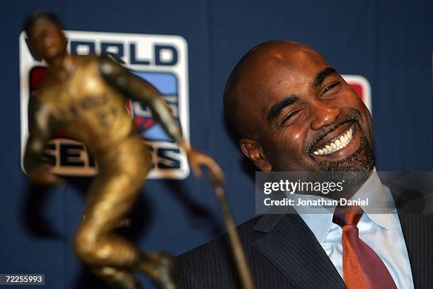 Carlos Delgado of the New York Mets smiles after recieving The Roberto Clemente Award before before Game Three of 2006 World Series between the...