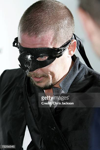 Designer Alexander McQueen arrives at the Moet & Chandon Fashion Tribute to photographer Nick Knight on October 24, 2006 in London, England.