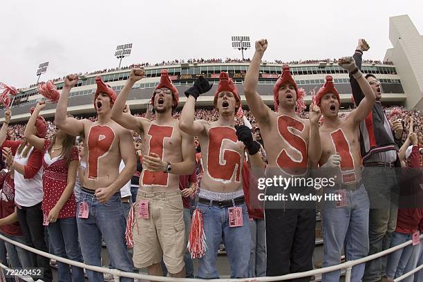 Sad Razorback Fans 111 Razorback Hogs Stock Photos, High-Res Pictures, and Images - Getty ...
