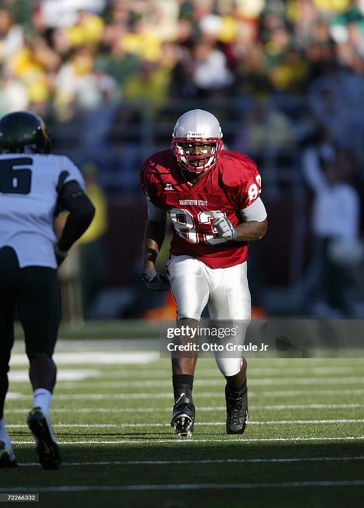 Oregon Ducks v Washington State Cougars
