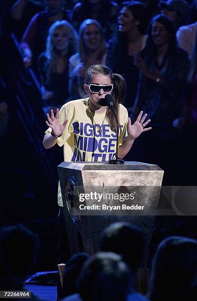 Lady Sovereign Rapper 307 Woodie Rapper Stock Photos, High-Res Pictures, and Images - Getty ...