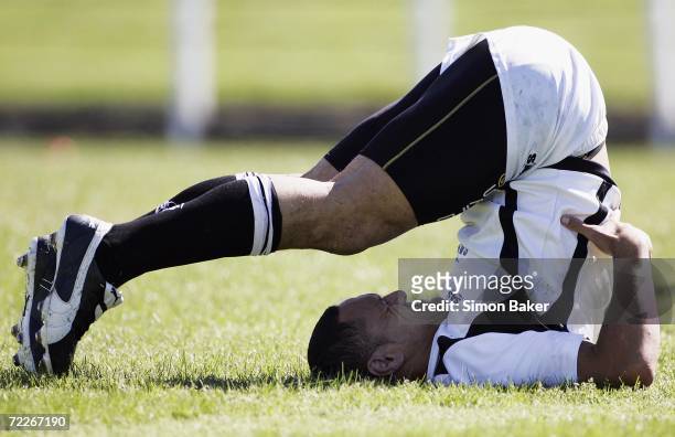 David Kidwell of the Kiwis stretches during the New Zealand Kiwis training session at Rugby League Park on October 26, 2006 in Christchurch, New...