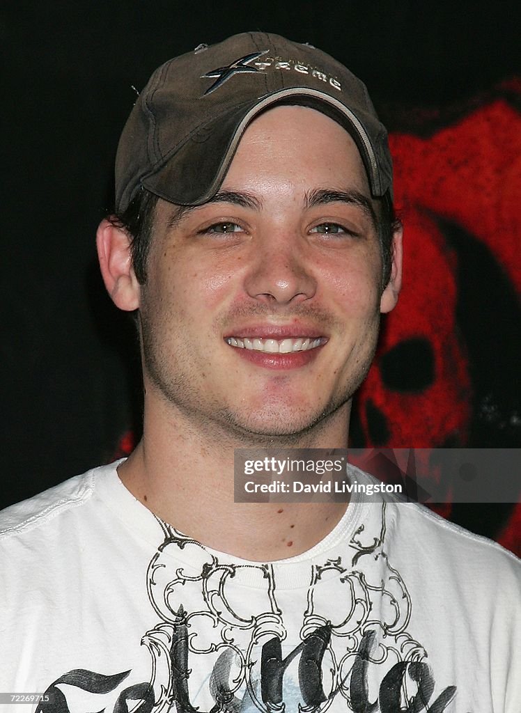 Erwin Actor Actor Mike Erwin attends the Xbox 360