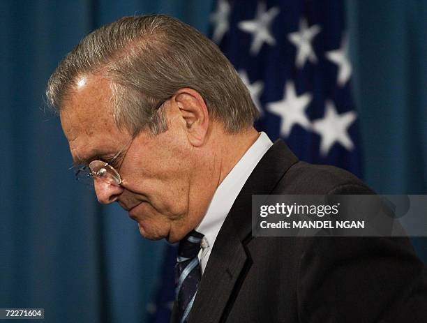 Secdef Rumsfeld 10,110 Defense Donald Rumsfeld Stock Photos, High-Res Pictures, and ...