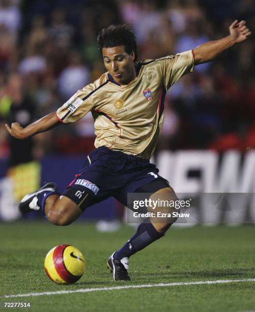 Nick Carle of the Jets lines up to kick the ball during the round ten Hyundai A-League match between Newcastle Jets and Adelaide United at Energy...