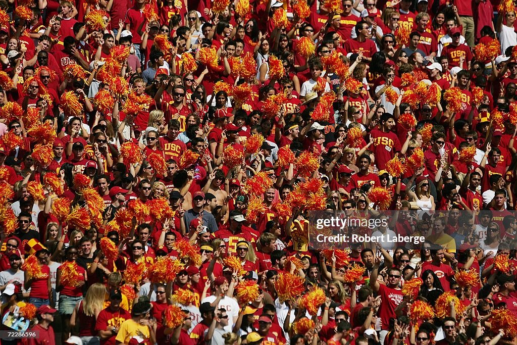 Washington Huskies v USC Trojans