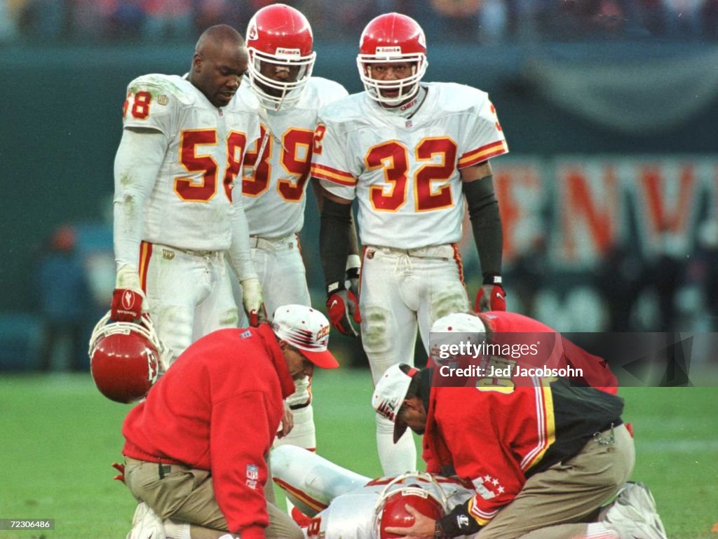Chiefs v Broncos