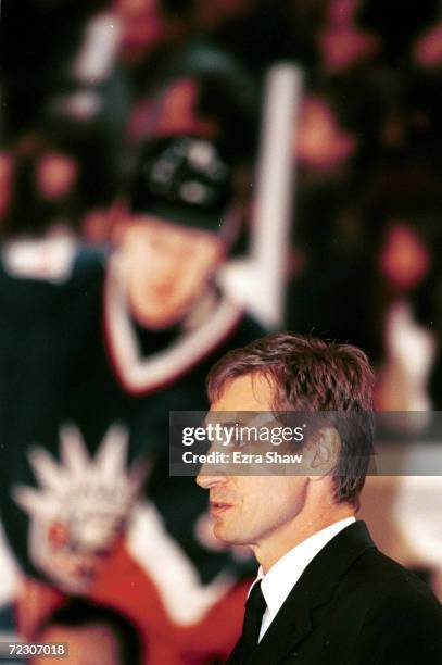 Wayne Gretzky of the New York Rangers announces his retirement from professional hockey at a press conference at Madison Square Garden in New York...