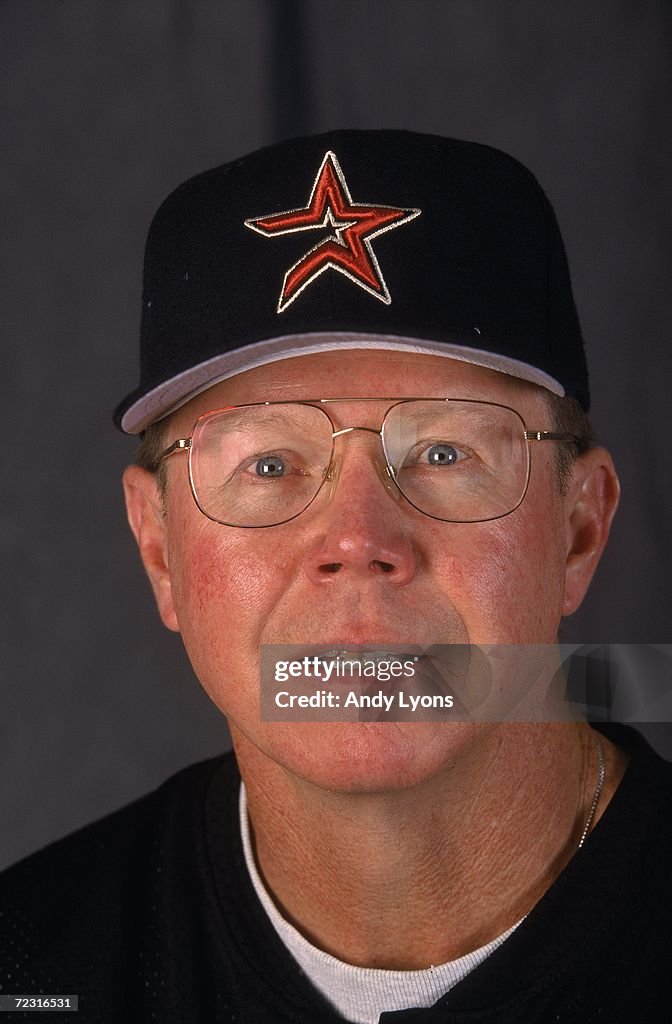 Cubbage Mike Cubbage of the Houston Astros poses for a studio portrait during ...