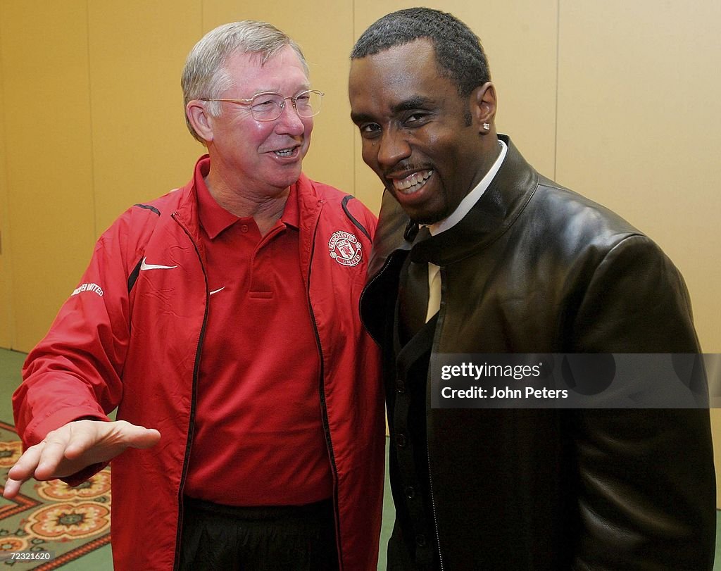 Manchester United Press Conference and Training Session