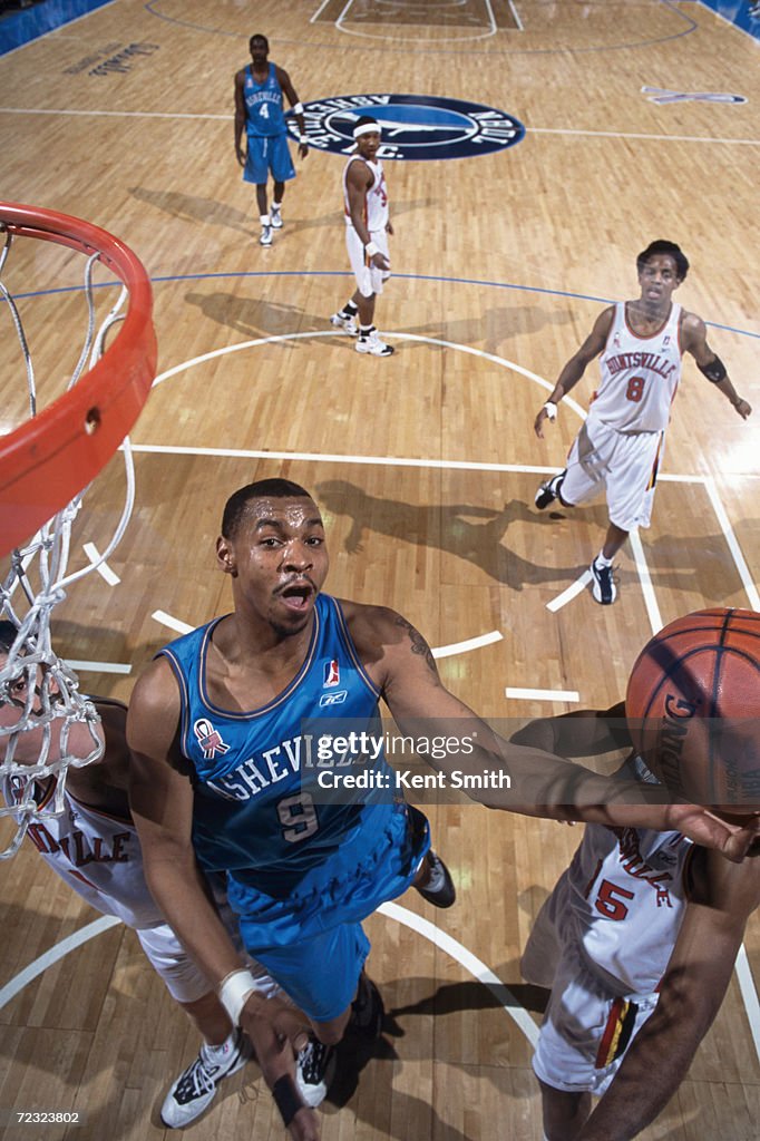 Jermaine Tate #9 of the Asheville Altitude shoots.