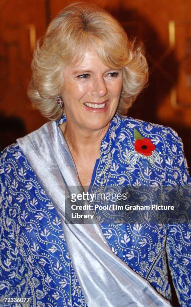 Camilla, Duchess of Cornwall wears a shalwar kameez to a Presidential banquet at the President's Palace in Islamabad on November 1, 2006 in Pakistan.