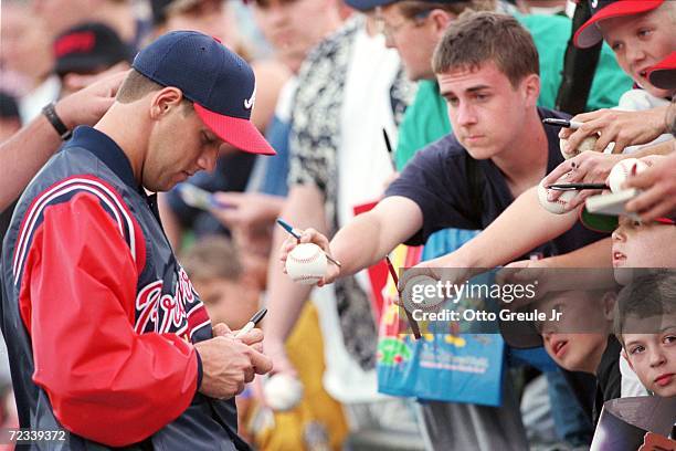 Fan Johnny Rocker 54 John Rocker Fan Stock Photos, High-Res Pictures, and Images - Getty ...