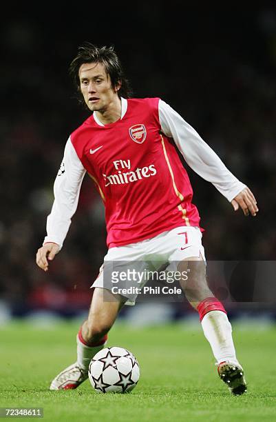 Tomas Rosicky of Arsenal controls the ball during the UEFA Champions League Group G match between Arsenal and CSKA Moscow at The Emirates Stadium on...