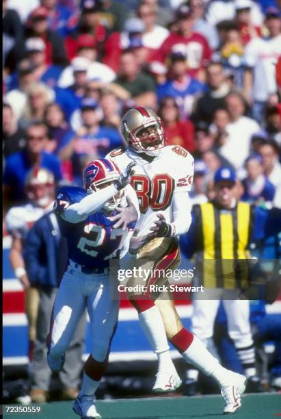Jerry Rice Making The Catch 117 Jerry Rice 1998 Photos & High Res Pictures - Getty Images