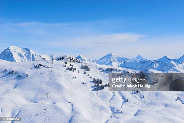snow covered mountain landscape, gstaad, switzerland - gstaad stockfoto's en -beelden
