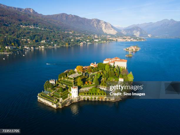 isola bella on lake maggiore, stresa, italy - stresa fotografías e imágenes de stock