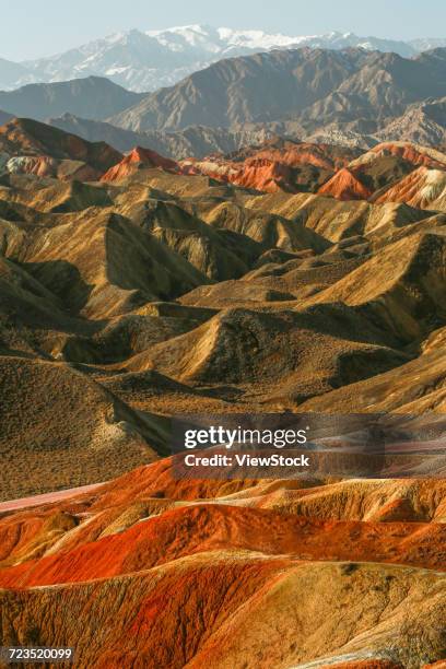 landform of danxia,zhangye city,gansu province,china - zhangye - fotografias e filmes do acervo