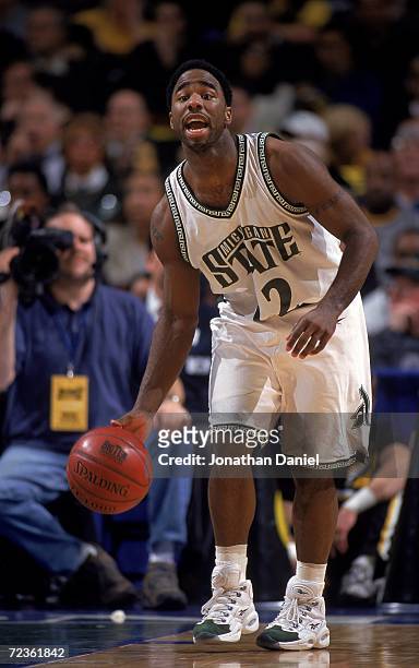 Mateen Cleaves of the Michigan State Spartans dribbles the ball down court during the Big 10 Tournament Game against the Iowa Hawkeyes at the United...