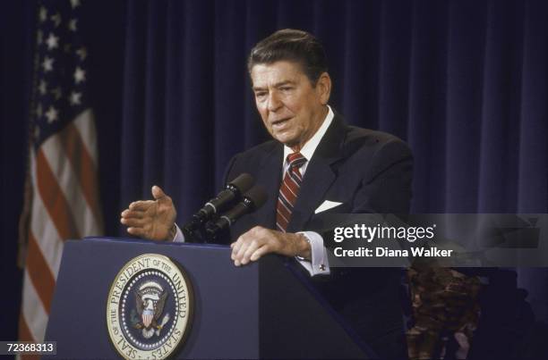 President Ronald Reagan addressing Magazine Publishers Assoc.