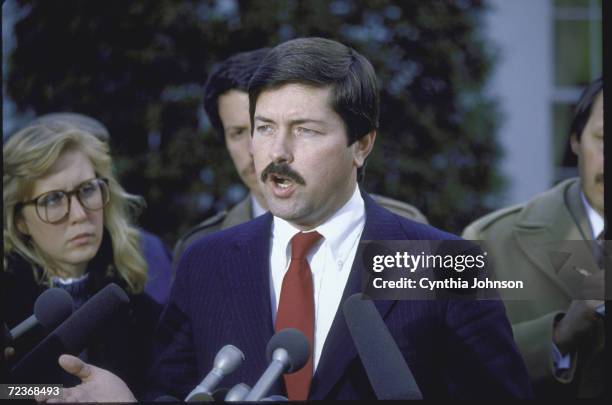 Iowa Governor Terry Branstad speaking to press after meeting with President Reagan.