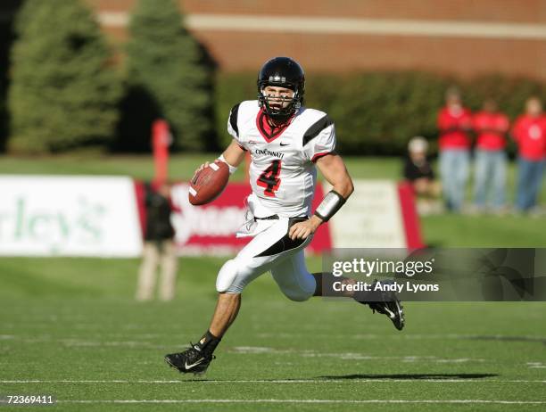 Quarterback Dustin Grutza of the Cincinnati Bearcats runs with the ball during the game against the Louisville Cardinals on October 14, 2006 at Papa...