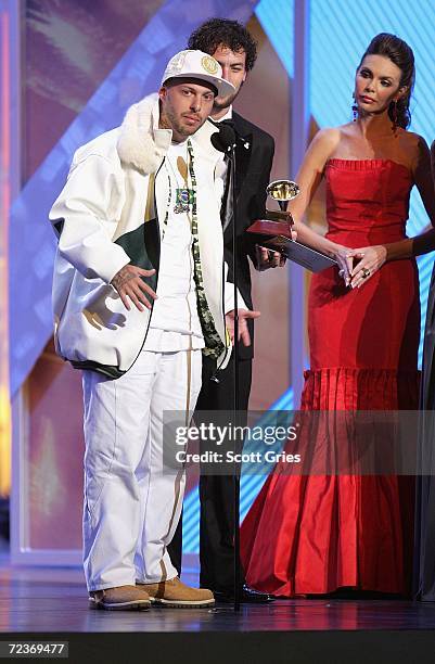 Vida Marvada accepts his award for "Best Brazilian Roots/Regional Album" from presenter Barbara Palacios at the 7th Annual Latin Grammy Awards at...
