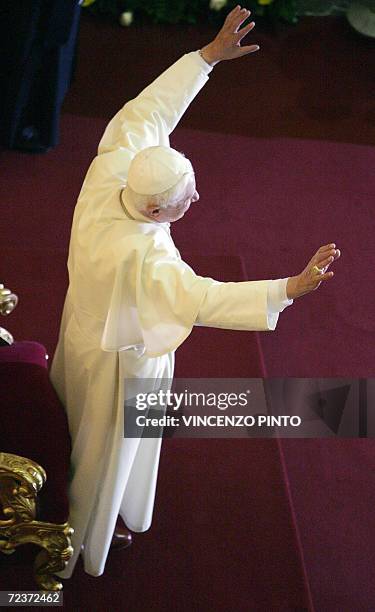 Pope Benedict XVI blesses students and teachers as he visit the Pontifical Gregorian University in Rome 03 November 2006. The Vatican and Ankara both...