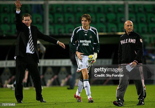 Newcastle manager Glenn Roeder manager of Newcastle United and goalkeeper Tim Krul celebrate after the UEFA Cup Group Match between Palermo and...