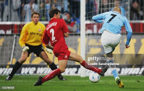 Nemanja Vucicevic of 1860 Munich scores the opening goal during the Second Bundesliga match between 1860 Munich and Rot-Weiss Essen at the Allianz...