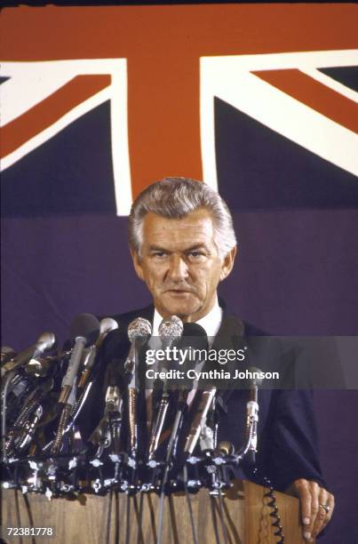Australian PM Robert Hawke speaking at the Australian embassy during his visit to the US.