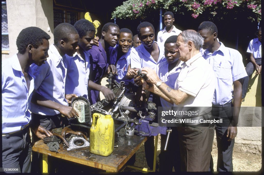 American Peace Corps volunteer Burt Bellamy world's