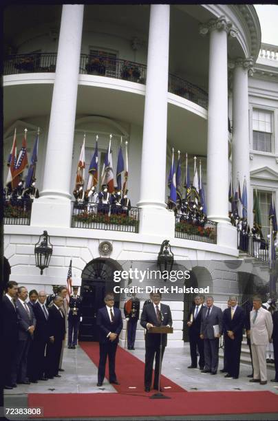 Mexican President Miguel de la Madrid with President Ronald Reagan at the White House.