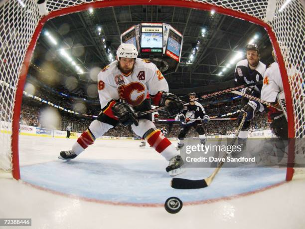Robyn Ragehr 4,191 Calgary Flames 2004 Stock Photos, High-Res Pictures, and Images ...