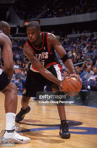 Jermaine O''Neal of the Portland TrailBlazers moves with the ball during the game against the Washington Wizards at the MCI Center in Wahington, D.C....
