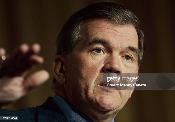 Hd Tom Ridge Nlc Photos and Premium High Res Pictures - Getty Images