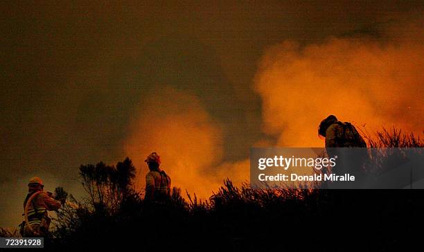 Cedar Fire Cedar Fire (2003) Photos and Premium High Res Pictures - Getty Images
