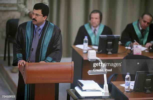 Saddam Hussein's head defence lawyer, Khalil al-Dulaime addresses the judge prior to sentencingl in the fortified 'green zone', on November 5, 2006...