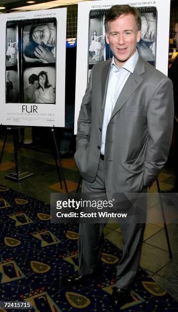 Director Steven Shainberg arrives for the movie premiere of Fur: An Imaginary Portrait of Diane Arbus at Chelsea West Theater November 05, 2006 in...