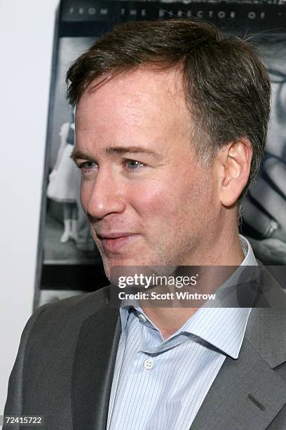 Director Steven Shainberg arrives for the movie premiere of Fur: An Imaginary Portrait of Diane Arbus at Chelsea West Theater November 05, 2006 in...