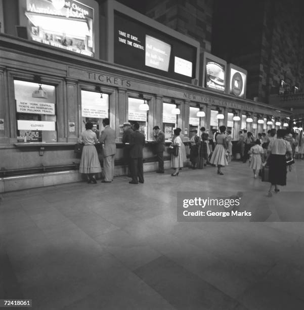 people at ticket counters, (b&w) - during 2006 new york stock pictures, royalty-free photos & images