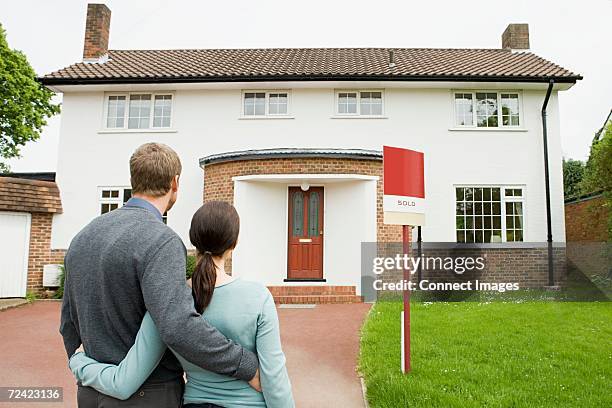 6,591 Moving House Sign Stock Photos, High-Res Pictures, and Images ...