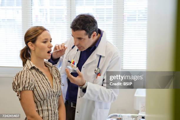 orl strepto test - group a streptococcus stock pictures, royalty-free photos & images