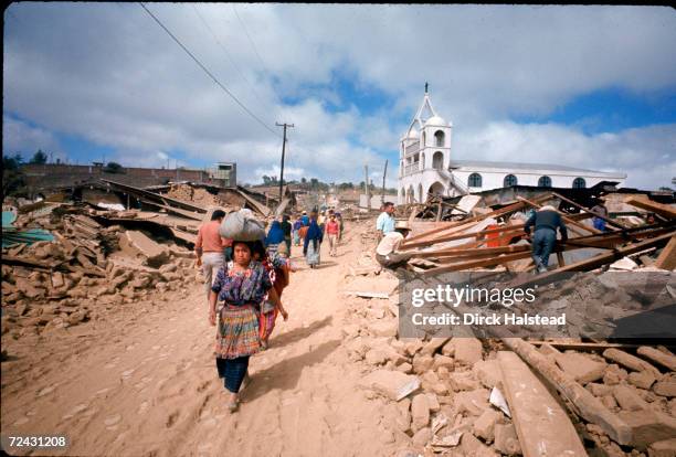1976 Guatemala Earthquake Photos and Premium High Res Pictures Getty