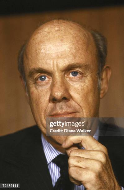 Argentine Foreign minister Nicanor Costa Mendez during OAS meeting.